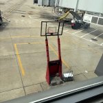 Meanwhile: Le Plane