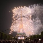 eiffel tower GIF Template