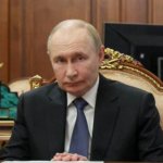 Chinless Putin