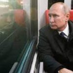 Putin looking at himself