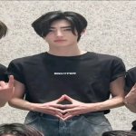 sunghoon reaction pic 8