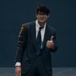Clark thumbs up