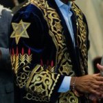 Eric Adams in ridiculous pandering rosh hashanah robe