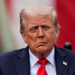 Trump crooked jaw