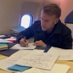 Macron plane working