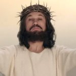 Djesus Uncrossed Guns