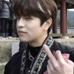 slick middle finger usage