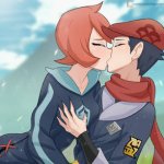 Arezu kissing meme