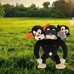 Guybrush explaining the use of a three headed monkey.