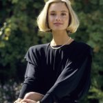 Maryam d'Abo (The Living Daylights)