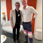 Greasy Gavin gets his knee pads