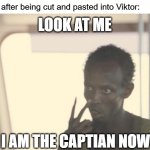 Day 441 of Arcane memes until the next season/series comes out. | Sky after being cut and pasted into Viktor:; LOOK AT ME; I AM THE CAPTIAN NOW | image tagged in memes,i'm the captain now,arcane | made w/ Imgflip meme maker