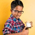 Jaldi jaldi Dudh pi leta hu