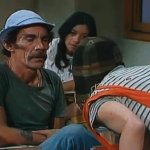 chavo del 8 mirando a don ramon