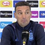 scaloni meme haciendo caras