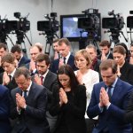 Praying reporters