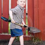 child with shovel