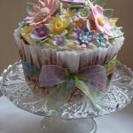 Flowery cupcake