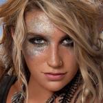 Kesha glitter