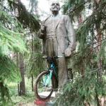 Lenin Bicycle meme
