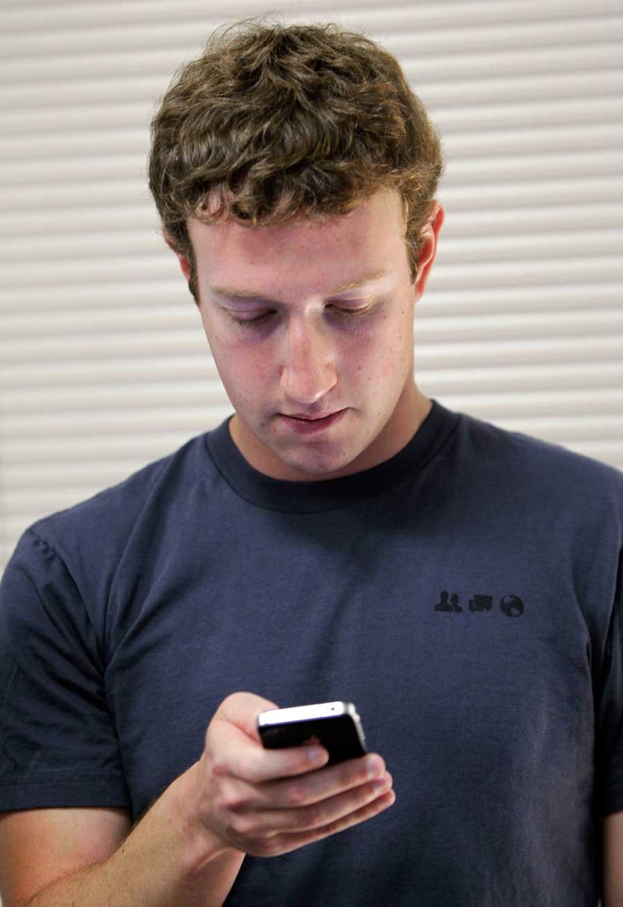 High Quality Phone Zuck Blank Meme Template