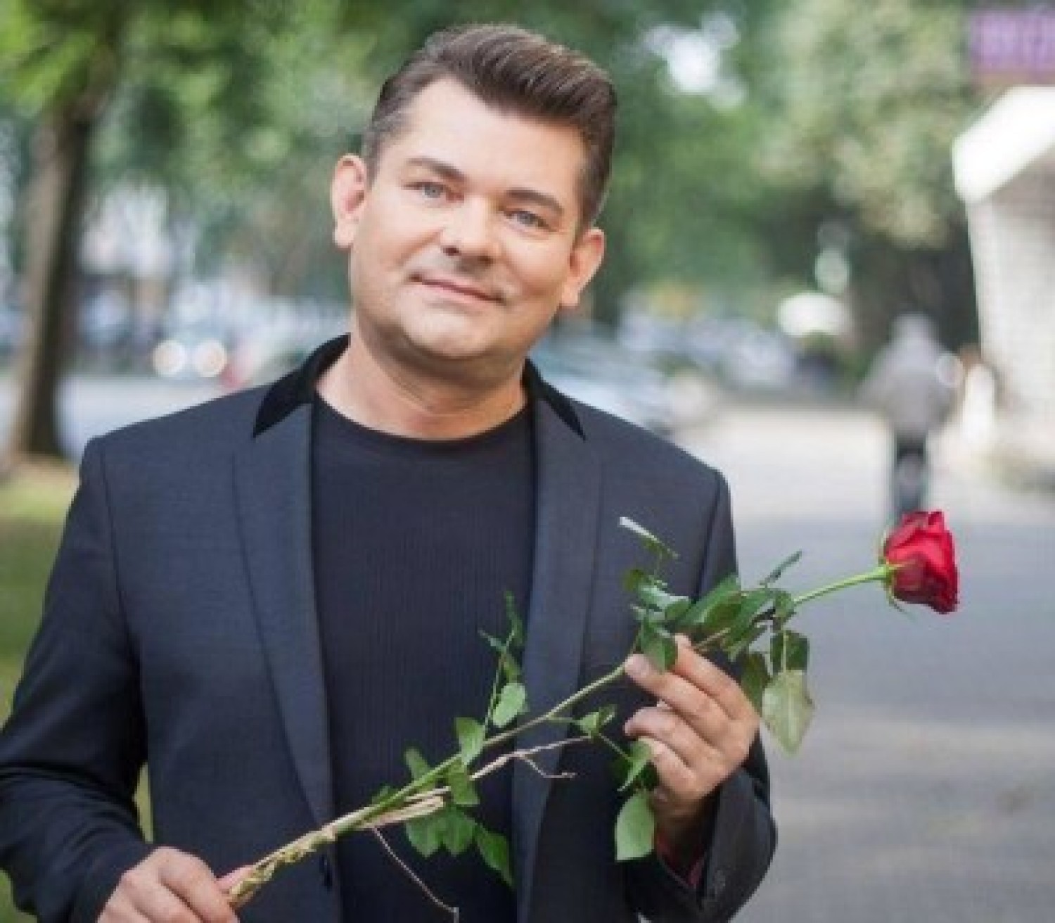 Zenek Martyniuk Blank Meme Template