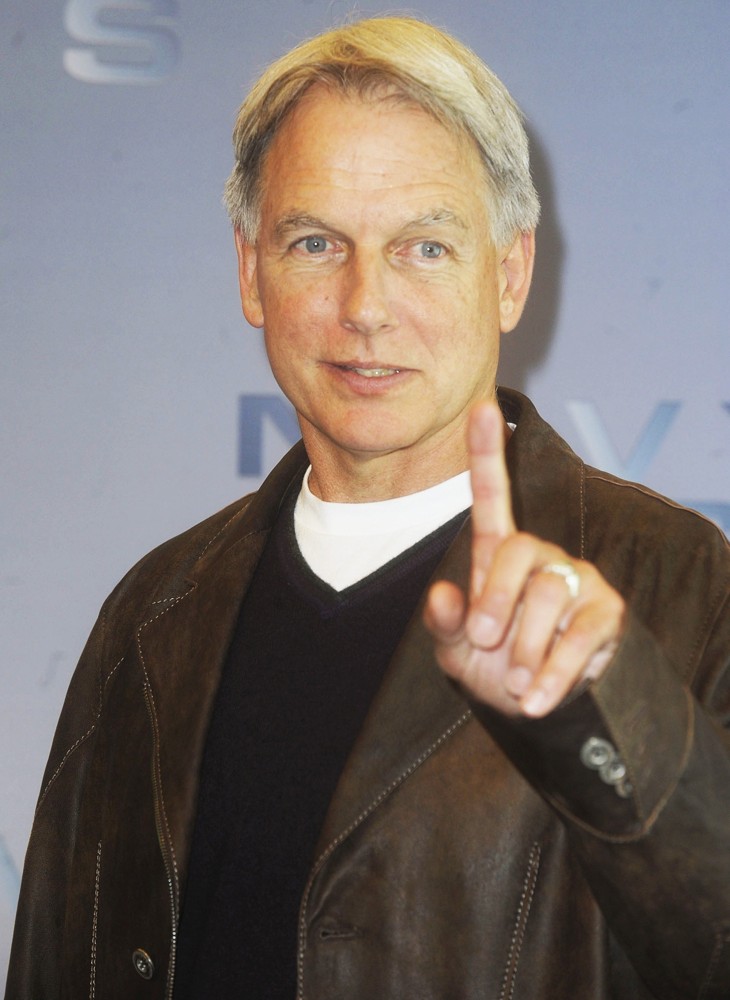 High Quality Mark Harmon, one finger up Blank Meme Template