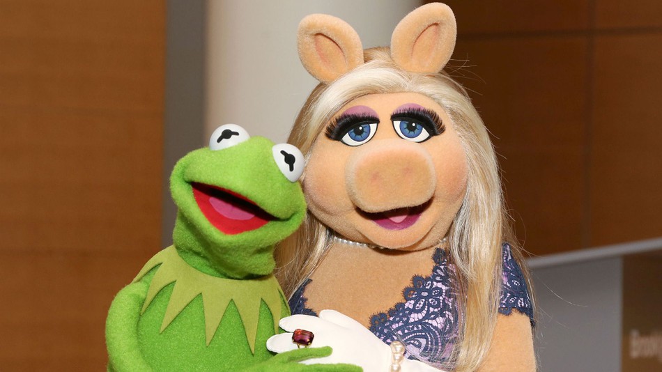 Ms piggy Blank Meme Template