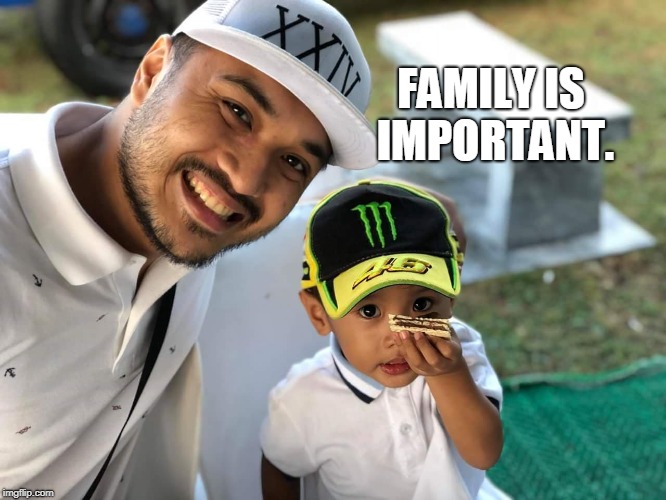 FAMILY IS IMPORTANT. | made w/ Imgflip meme maker