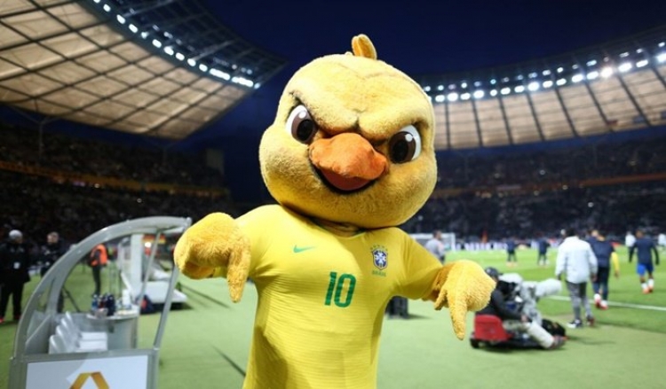 High Quality Canarinho Pistola Blank Meme Template