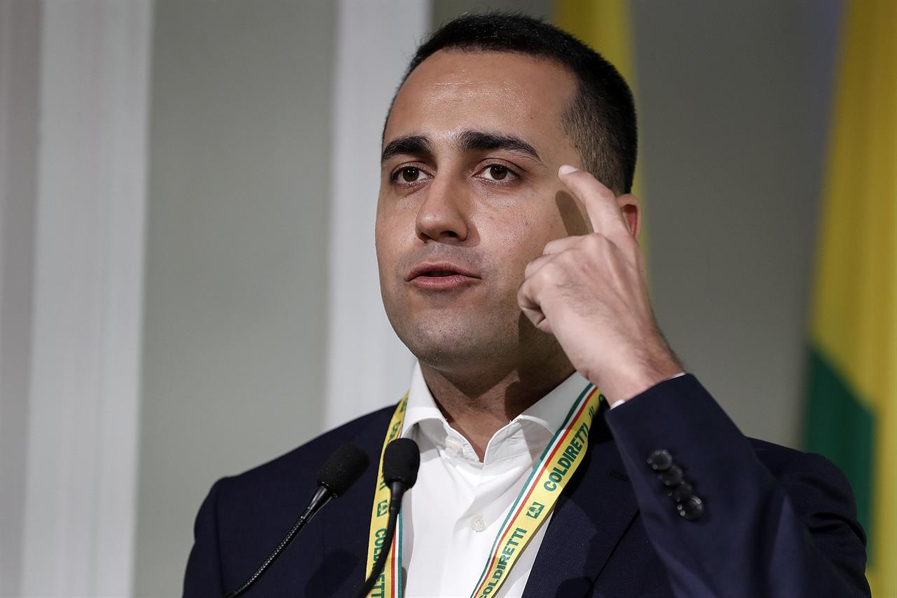 High Quality giggino di maio Blank Meme Template