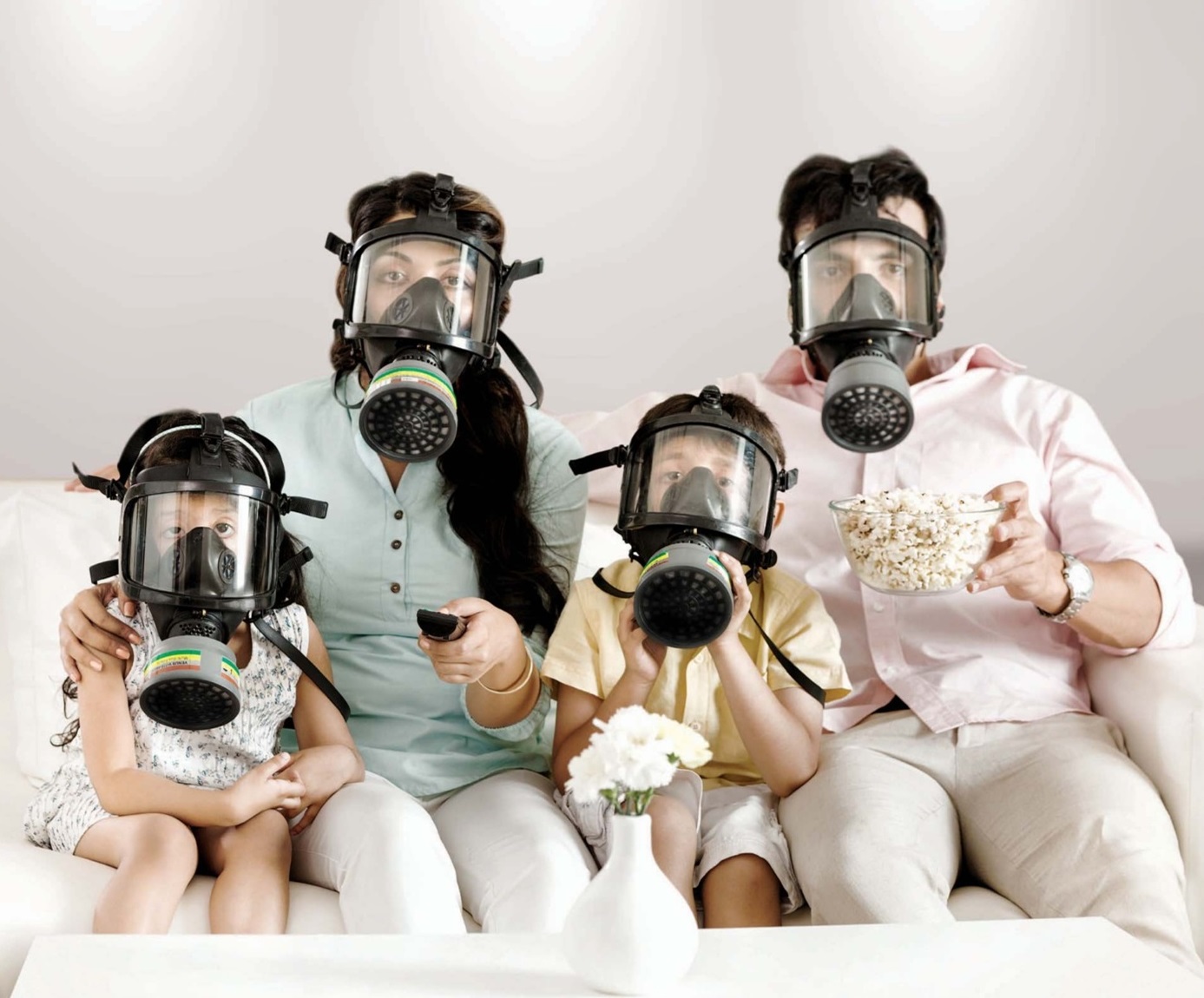 subtraktion Maleri billig Gas Mask Family Movie Meme Generator - Imgflip