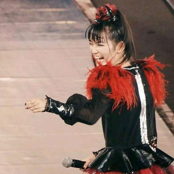 Babymetal Laugh Blank Meme Template