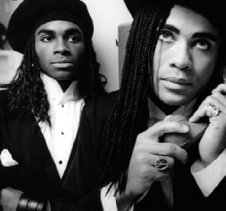 Milli vanilli girl. Группа Milli Vanilli. Lilly Vanilli немецкая. Milli Vanilli Мем. Чилли Ванилли Брянск.