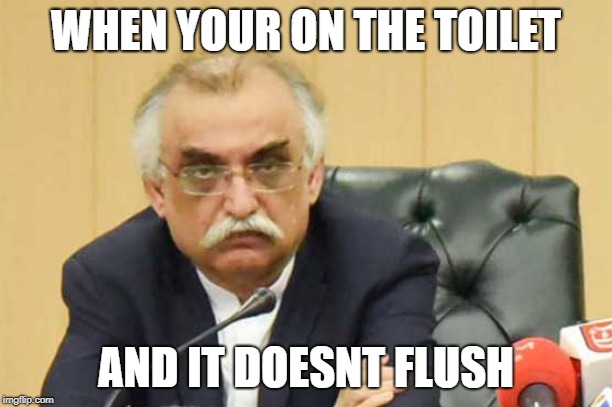 WHEN YOUR ON THE TOILET; AND IT DOESNT FLUSH | image tagged in op,bald | made w/ Imgflip meme maker