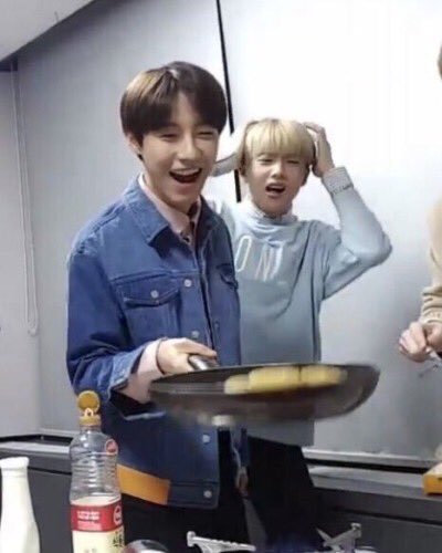 Renjun flipping pancakes Blank Meme Template