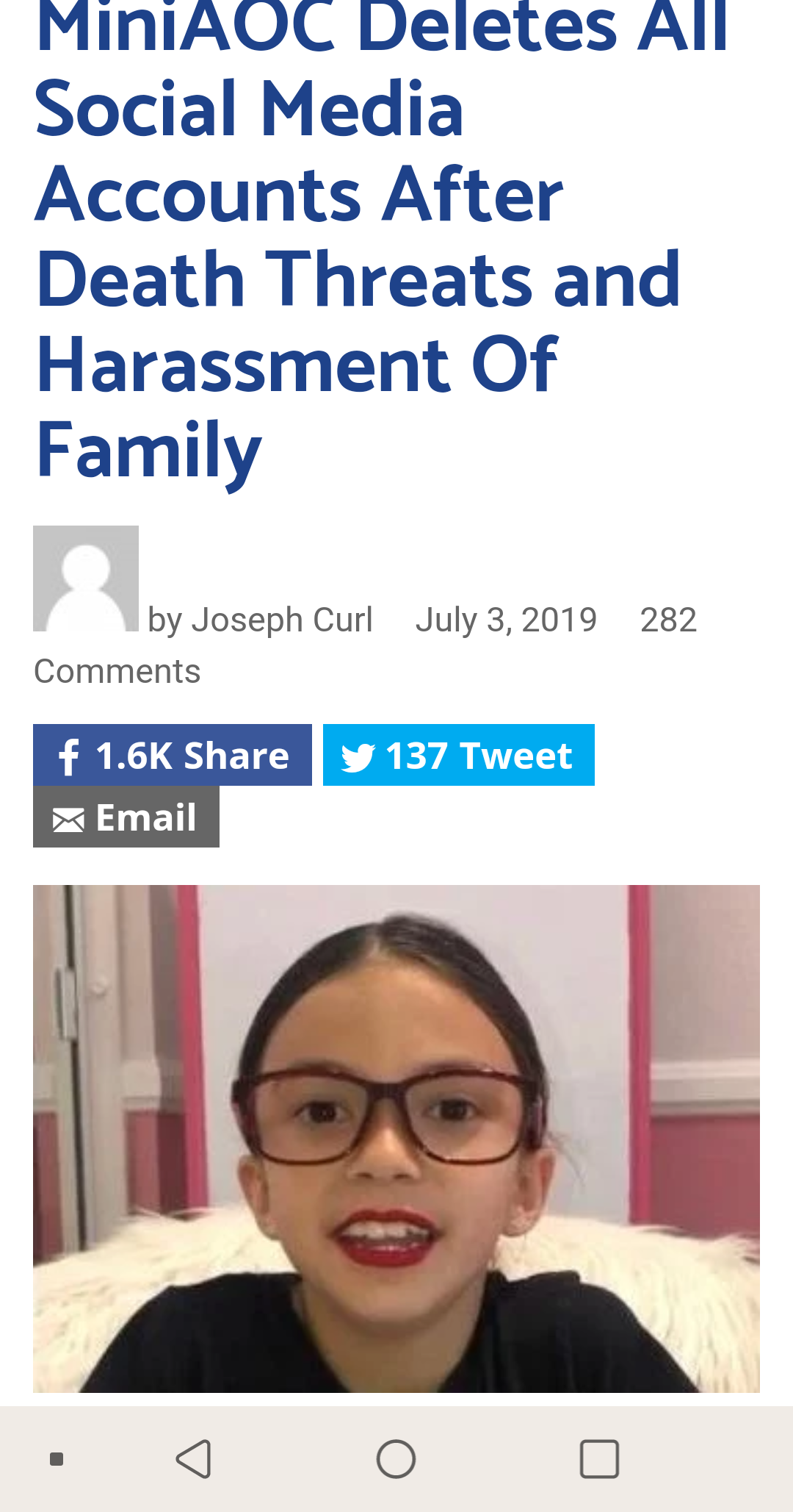 High Quality Ocasio ortez sends her ppl to threaten & doxx 8 year old girl Blank Meme Template