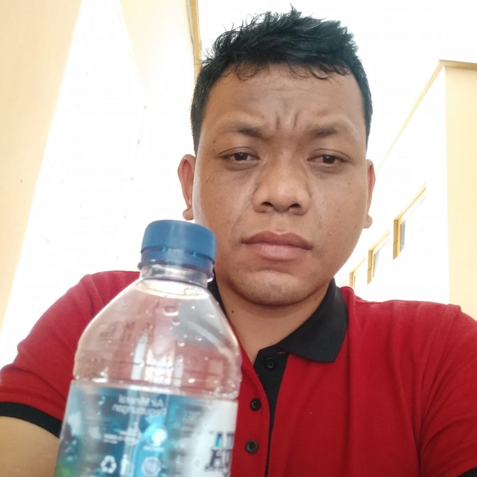 Wrinkled Forehead Blank Meme Template