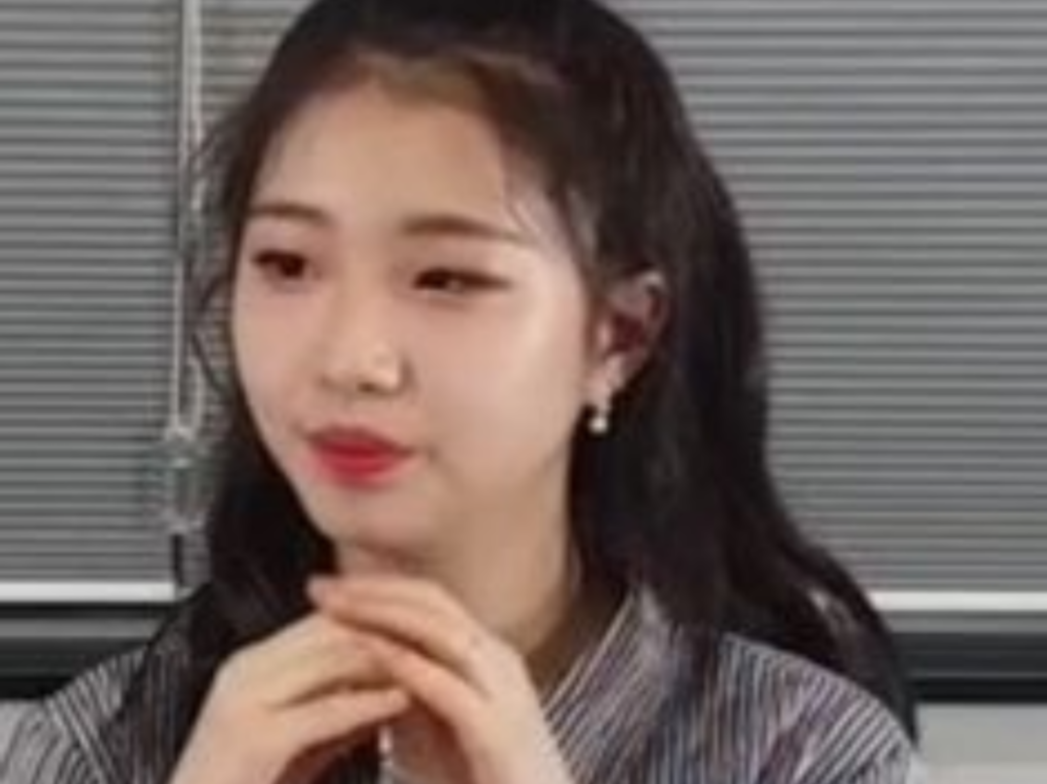 yeojin Blank Meme Template