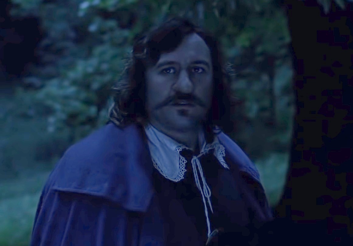 Cyrano de Bergerac déçu Blank Meme Template