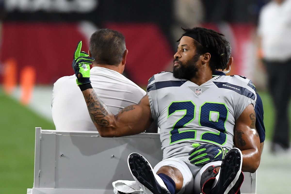 High Quality Earl Thomas flipping off Blank Meme Template
