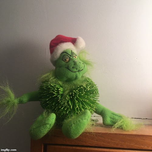 Cursed Grinch Image | image tagged in cursed image,dr seuss,christmas,the grinch,cursed,how the grinch stole christmas week | made w/ Imgflip meme maker