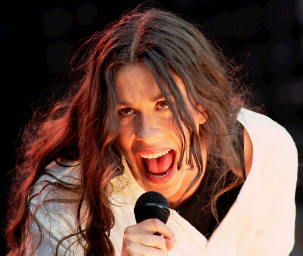 Alanis Morissette singing Blank Meme Template