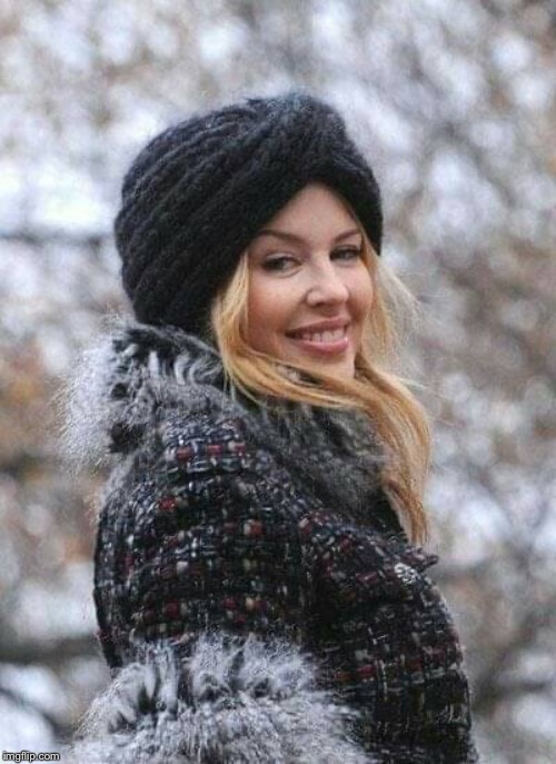 Kylie all bundled up (Macy’s Thanksgiving Day Parade) | image tagged in kylie winter,winter,cold,cold weather,freezing cold,style | made w/ Imgflip meme maker