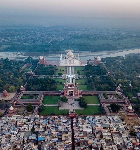 Taj mahal meme Blank Meme Template