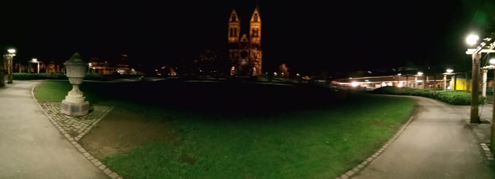 Stühlinger Park Freiburg @ Night Blank Meme Template