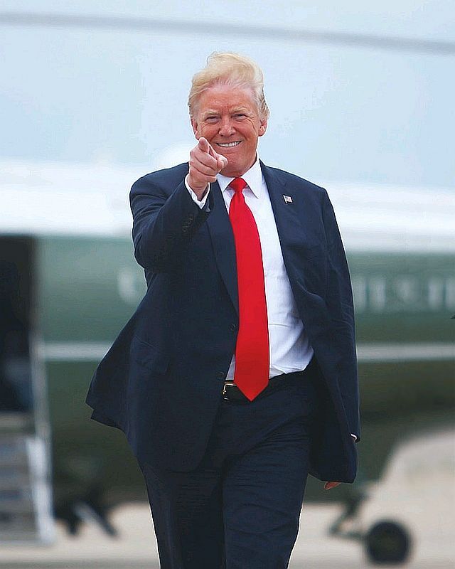 Trump pointing and smiling Blank Meme Template