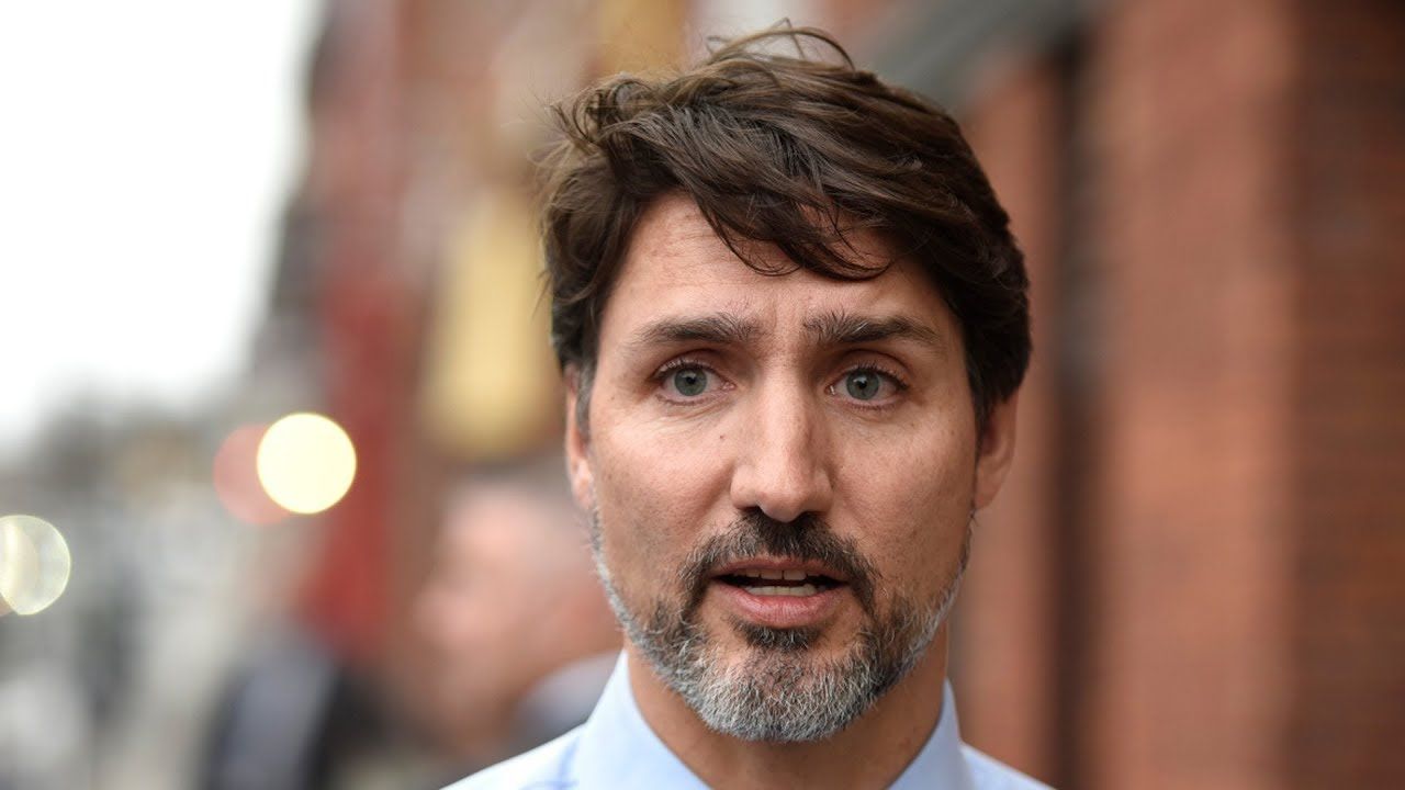 Justin Trudeau witth beard Blank Meme Template