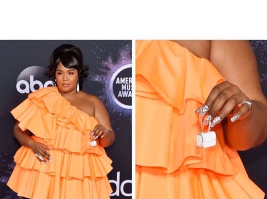 Guess what Lizzo keeps in her tiny purse?