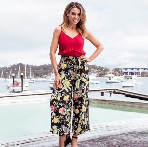 Fun in the sun, awesome outfit | image tagged in dannii dock,style,boats,boating,celebrity,sexy woman | made w/ Imgflip meme maker